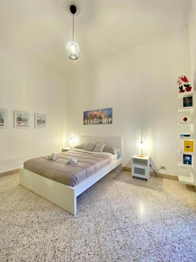 Urban Poet Retreat - Casa Di Vincenzo E Andrea 2 Lejlighed Palermo Eksteriør billede